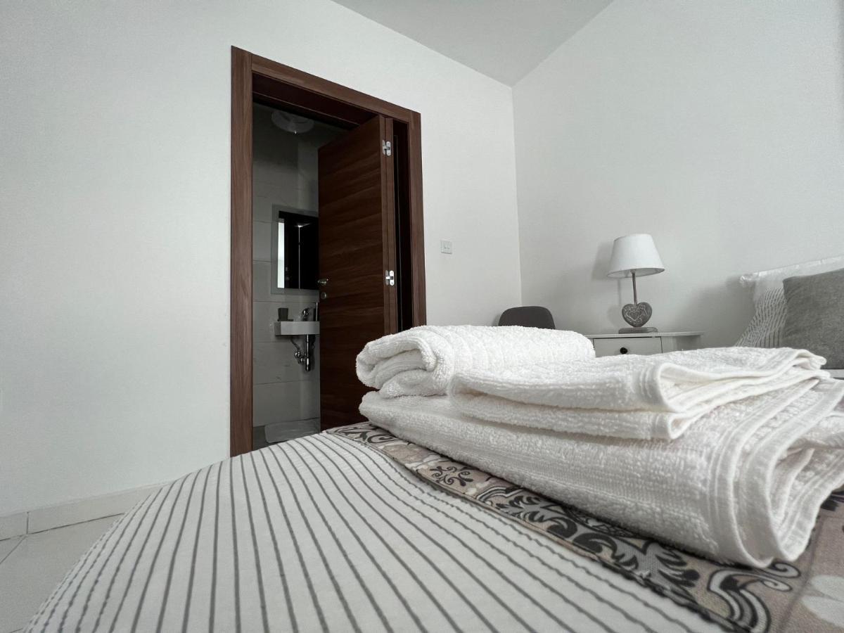 Brand New Apartment 2 Mins From Seafront St. Paul's Bay Exterior photo